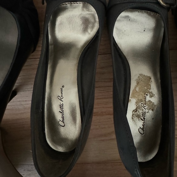 Heels - Picture 5 of 5